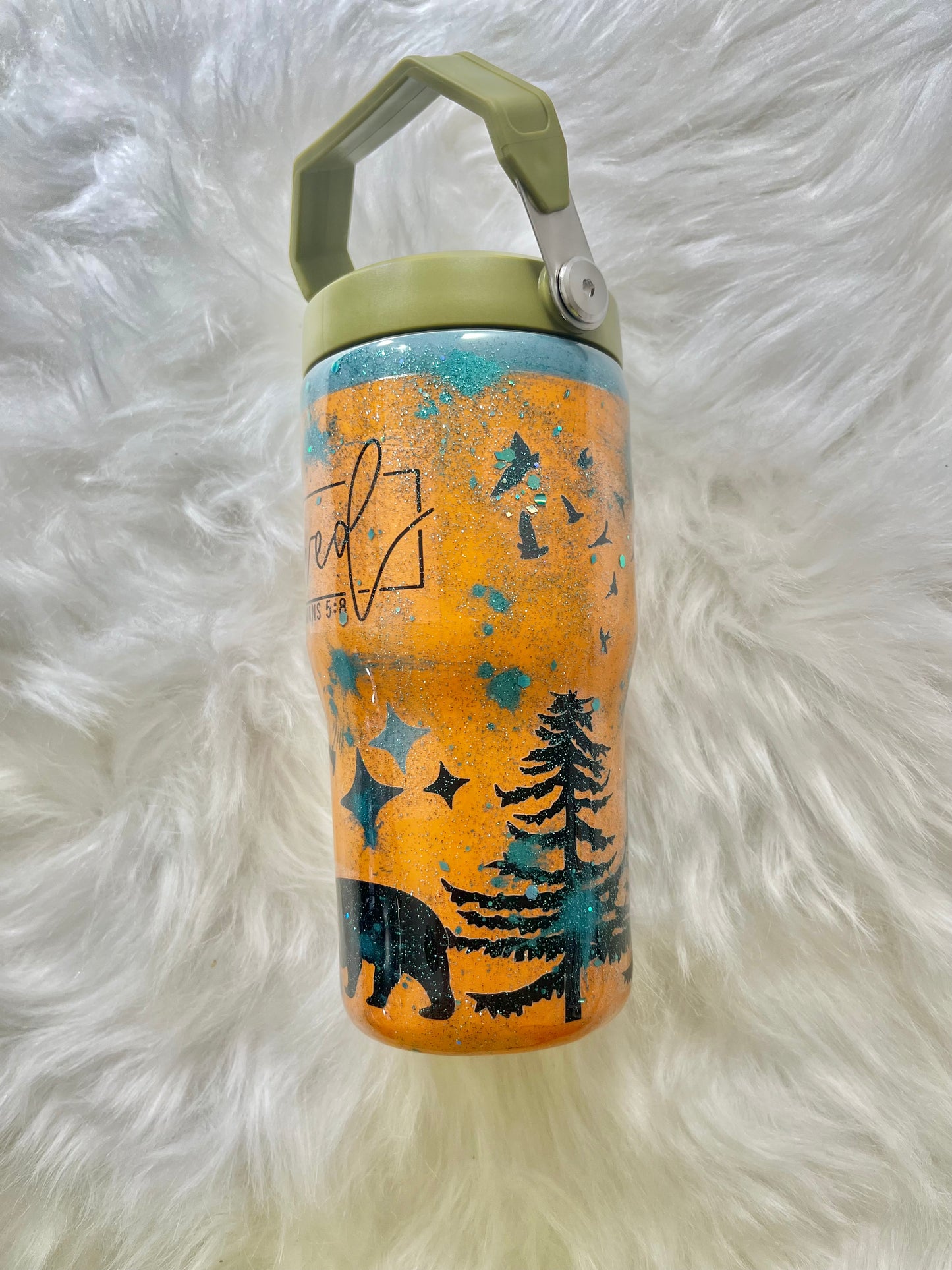 Loved Roman’s 5:8 20oz Flip Straw tumbler