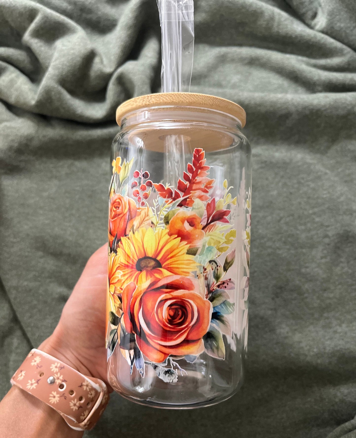 Fall Halloween Highland Cow Iced Coffee Cups Glass Cups Glass Coffee Cups Glass Cups with Bamboo Lid Glass Can Tumbler Juice Boba Tea