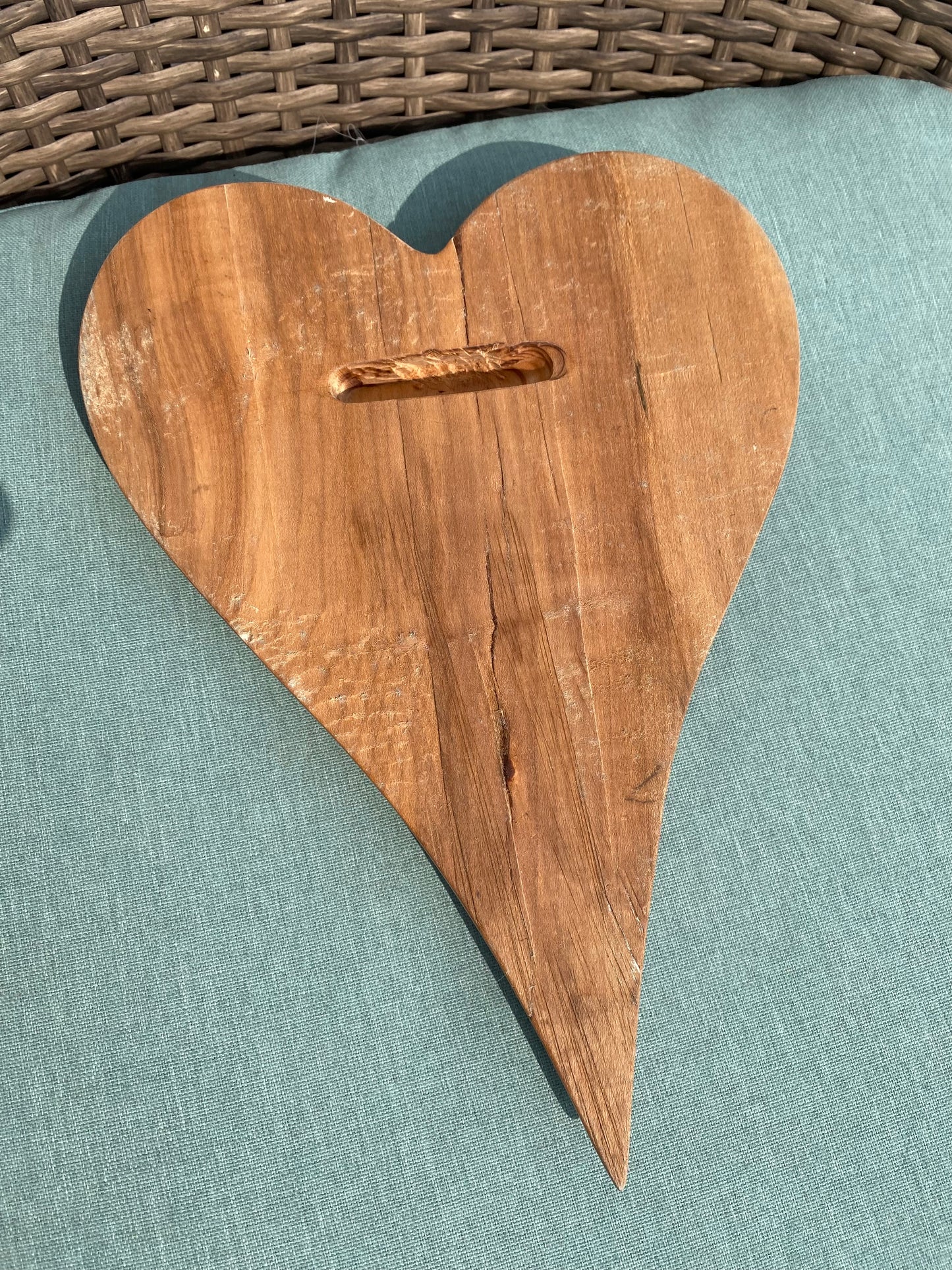3D art Large Hand Carved Wooden Heart Wall Decor – 3D Rustic Wood Heart Sculpture – Anniversary / Wedding Gift – Handmade Natural Wood Art