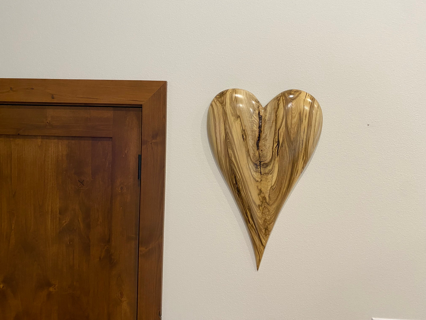 3Dart Large Hand Carved Wooden Heart Wall Decor – 3D Rustic Wood Heart Sculpture – Anniversary / Wedding Gift – Handmade Natural Wood Art