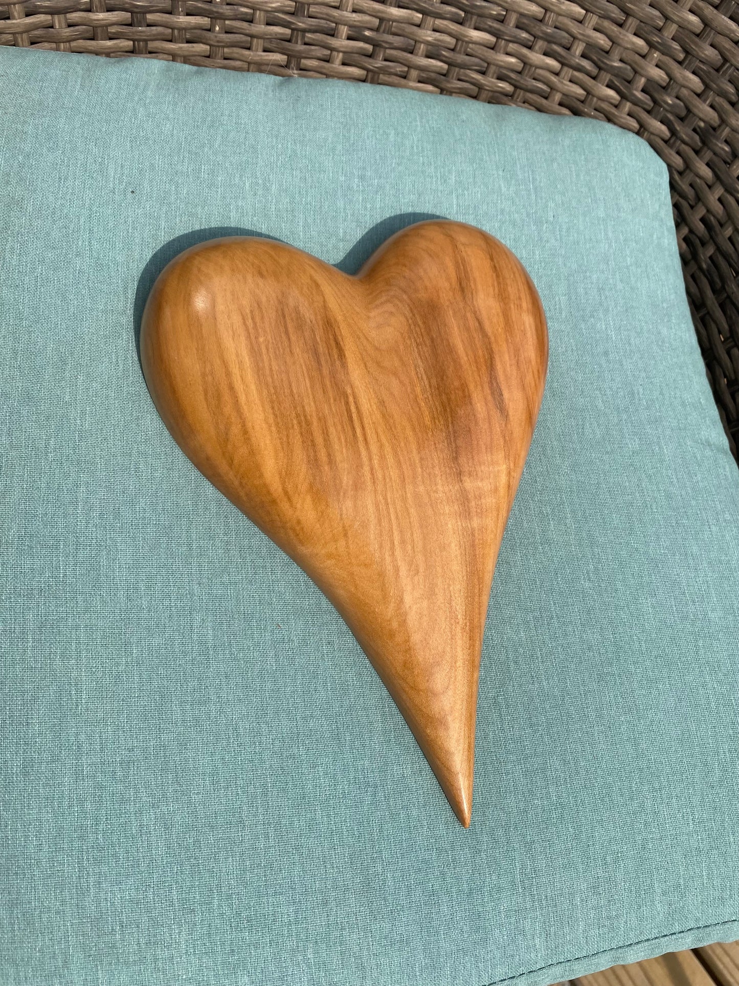 3D art Large Hand Carved Wooden Heart Wall Decor – 3D Rustic Wood Heart Sculpture – Anniversary / Wedding Gift – Handmade Natural Wood Art